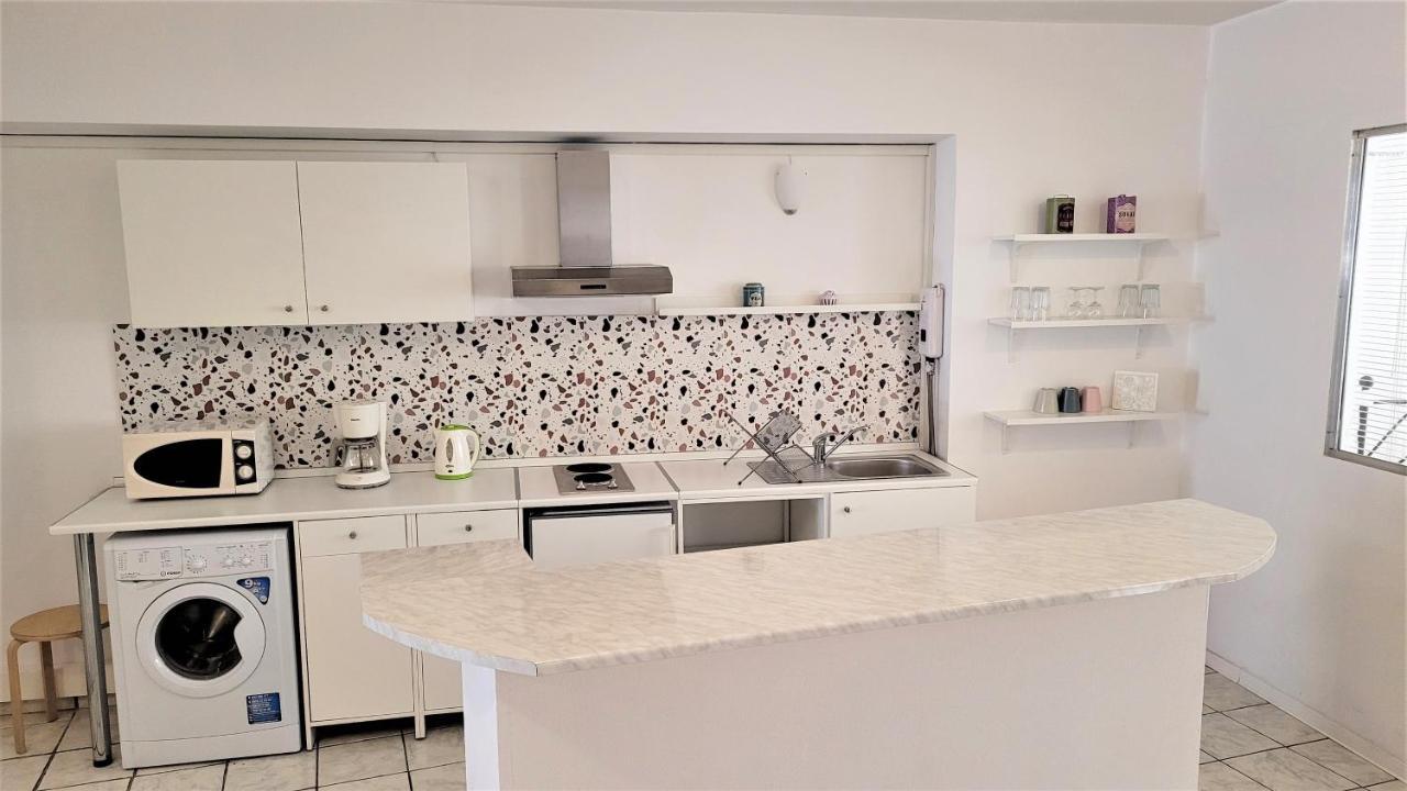 Driopon Apartment - Penthouse アテネ エクステリア 写真